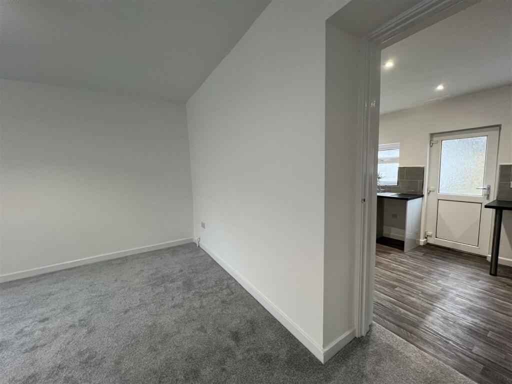 Additional property image - Fforchaman Road, Cwmaman, Aberdare