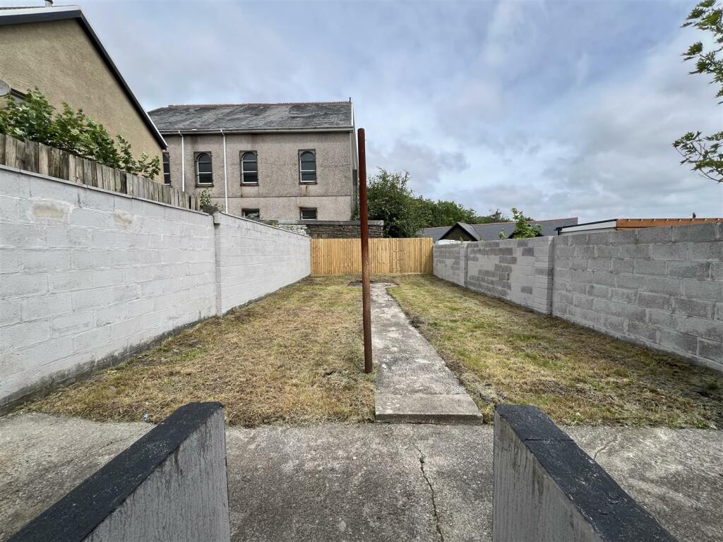 Additional property image - Fforchaman Road, Cwmaman, Aberdare