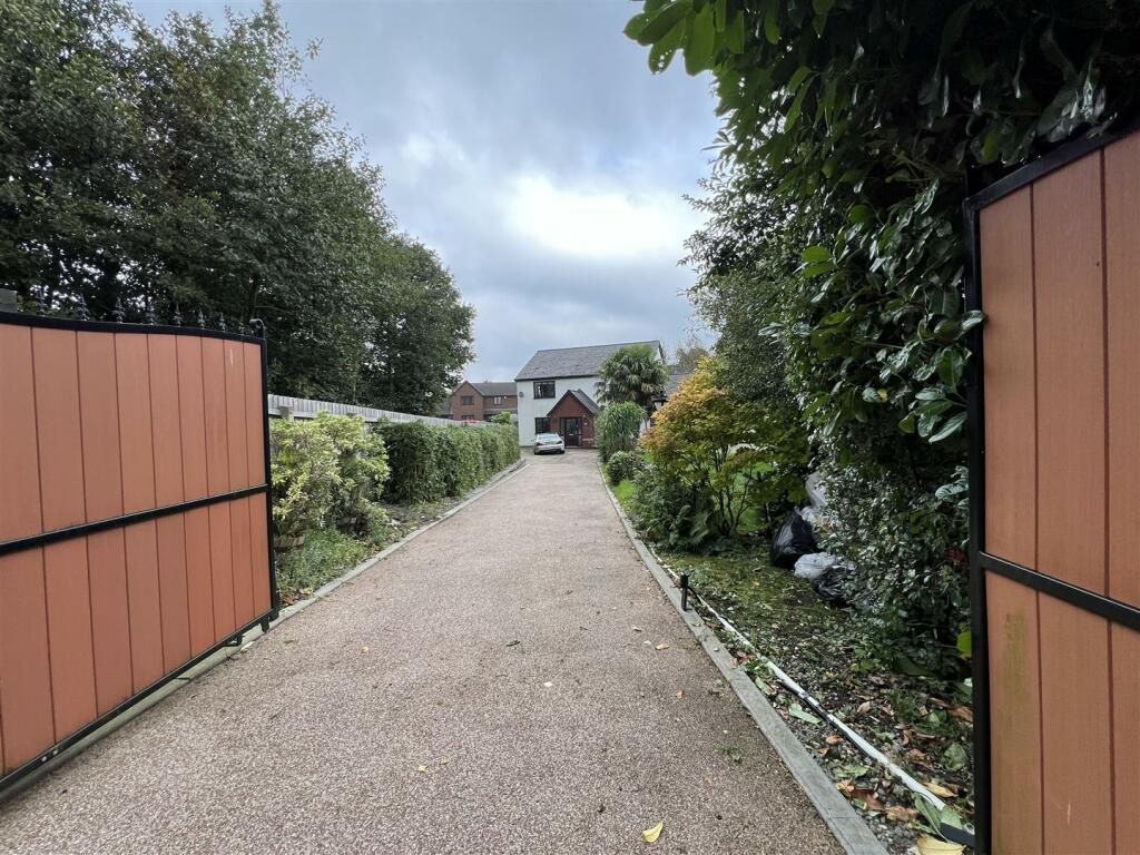 Additional property image - Penderyn Road, Hirwaun, Aberdare