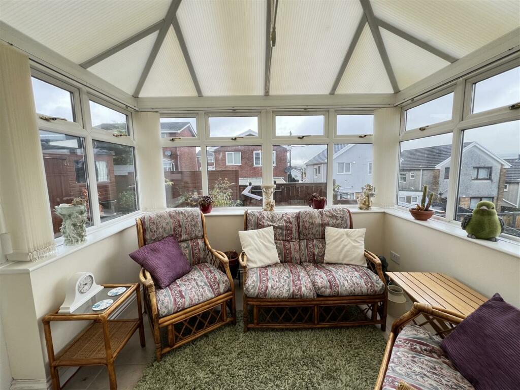Additional property image - Parc Glas