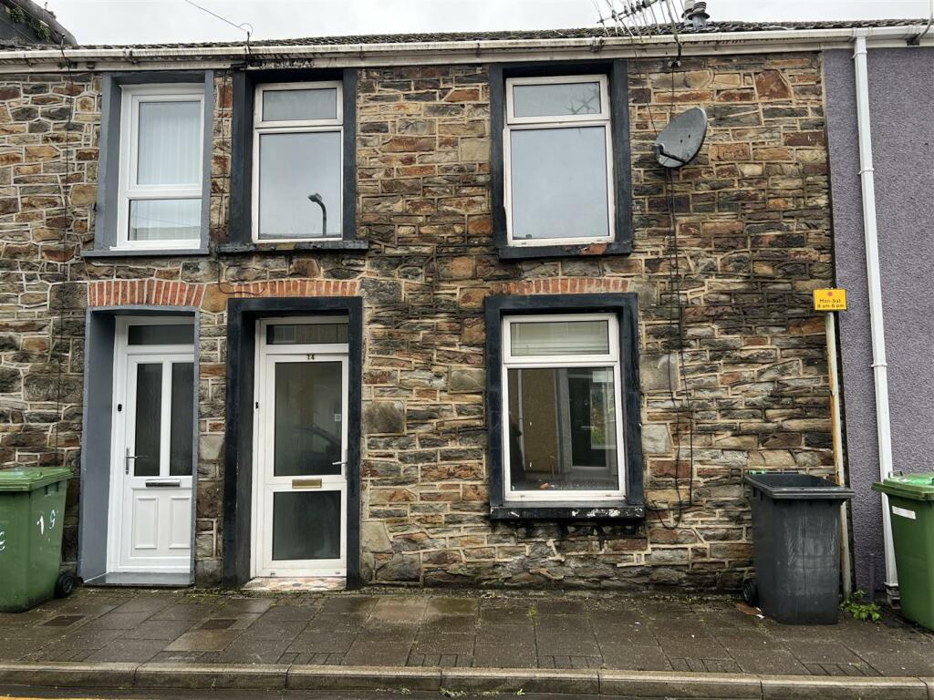 2 bedroom terraced house