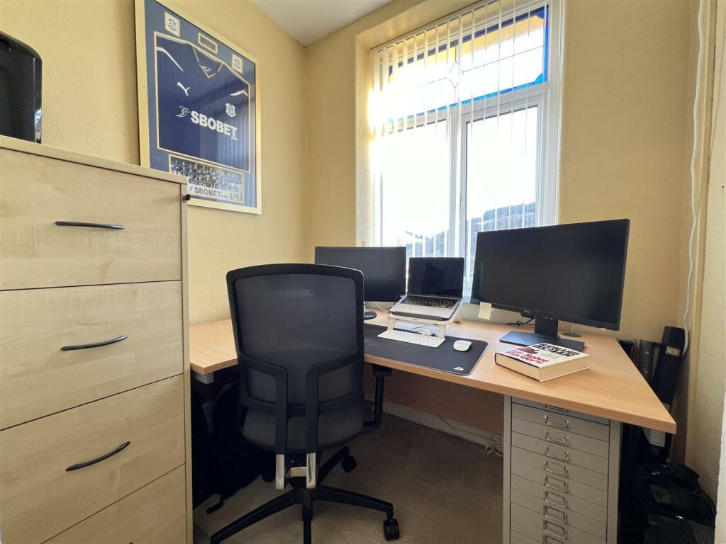 Additional property image - Glanrhyd Street, Cwmaman, Aberdare