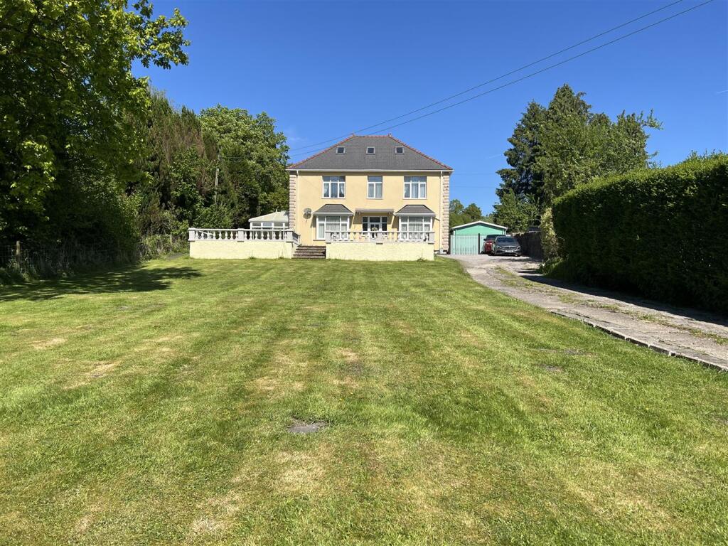 Main image of property: Glanrhyd Street, Cwmaman, Aberdare