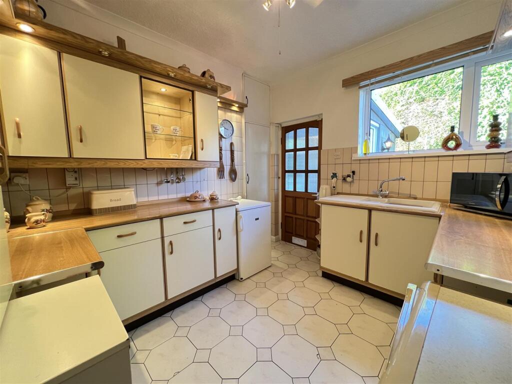 Additional property image - Fforchneol Row, Aberdare