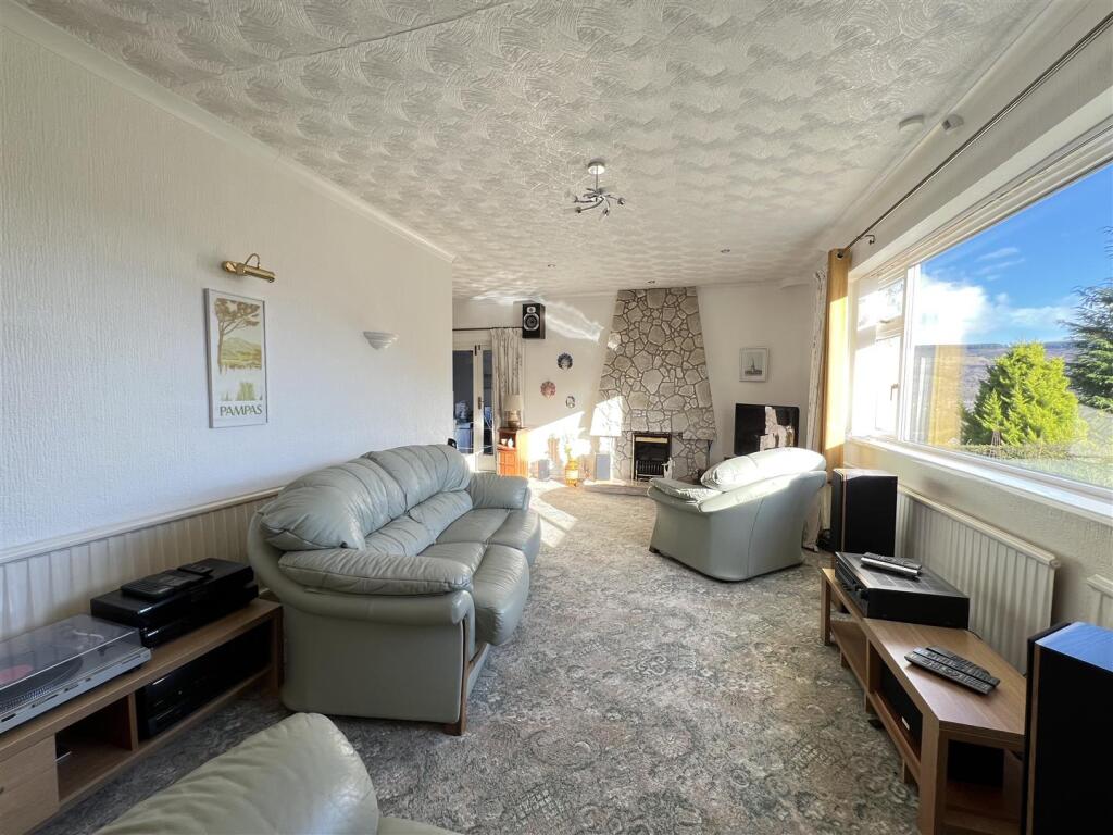 Additional property image - Fforchneol Row, Aberdare