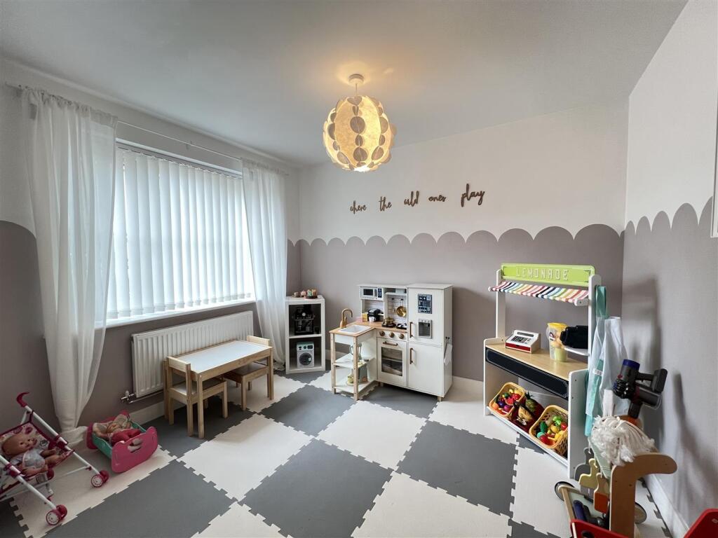 Additional property image - Cae Alaw Goch, Aberdare