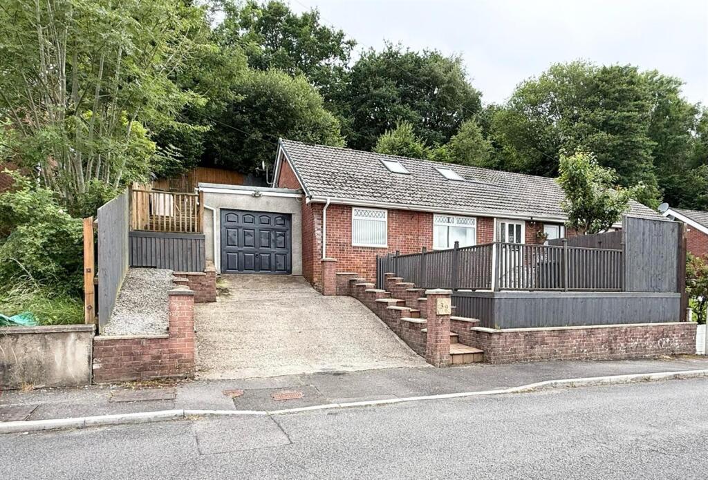 Main image of property: Hillcrest Avenue, Aberdare