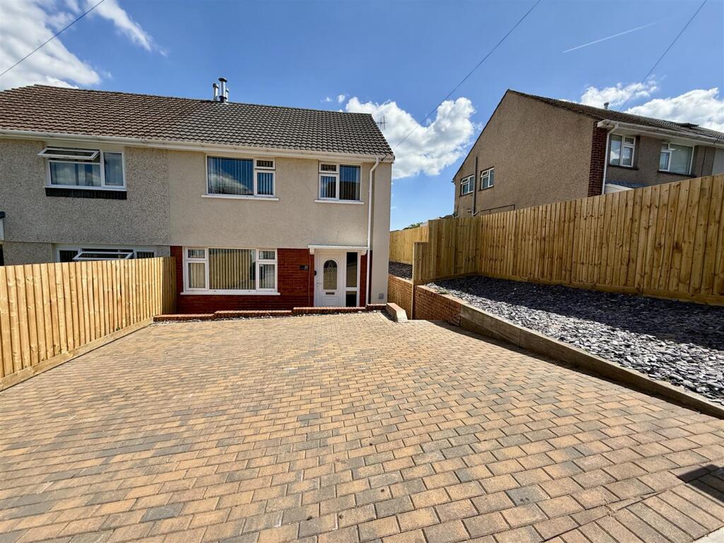 Main image of property: Maesgwyn, Aberdare