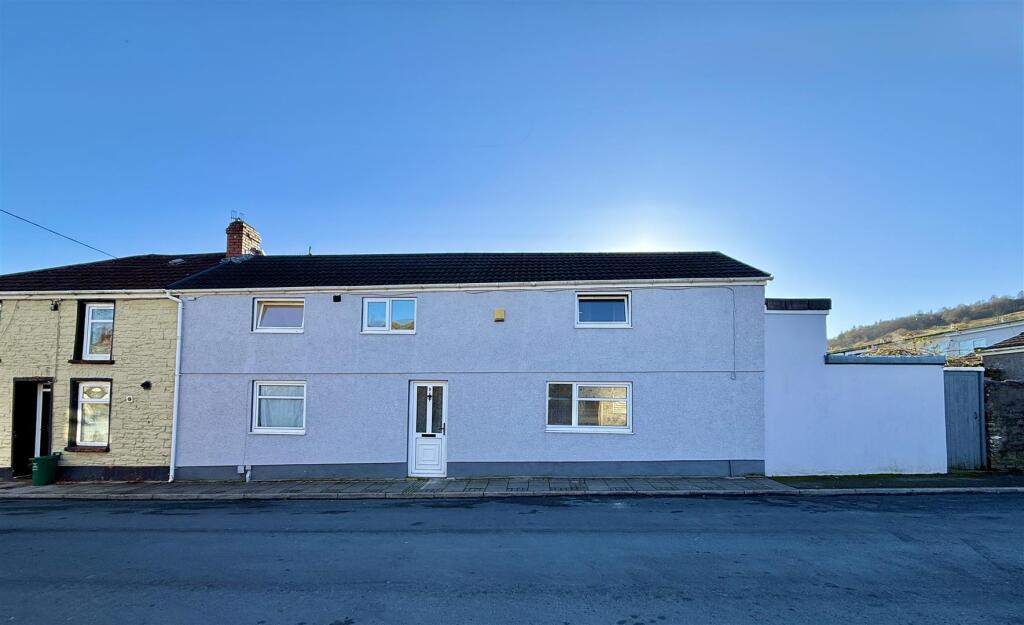 Main image of property: Abergwawr Street, Aberdare