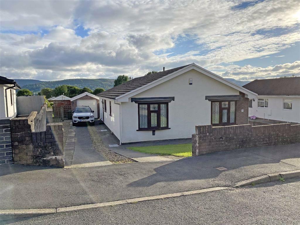 3 bedroom detached bungalow for sale in Cenarth Drive, Aberdare, Mid