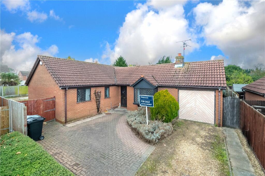 3 bedroom bungalow for sale in St. Gilberts Close, Pointon, Sleaford