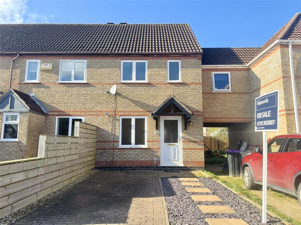 2 bedroom terraced house for sale in Rosehip Road, Morton, Bourne ...