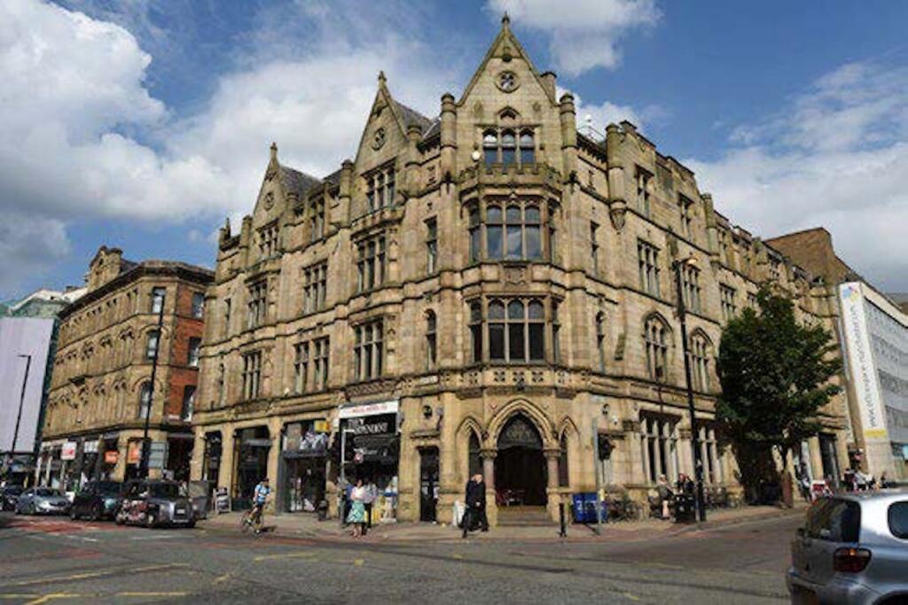 Main image of property: Queens Chambers, John Dalton Street, Manchester, M3 2BQ