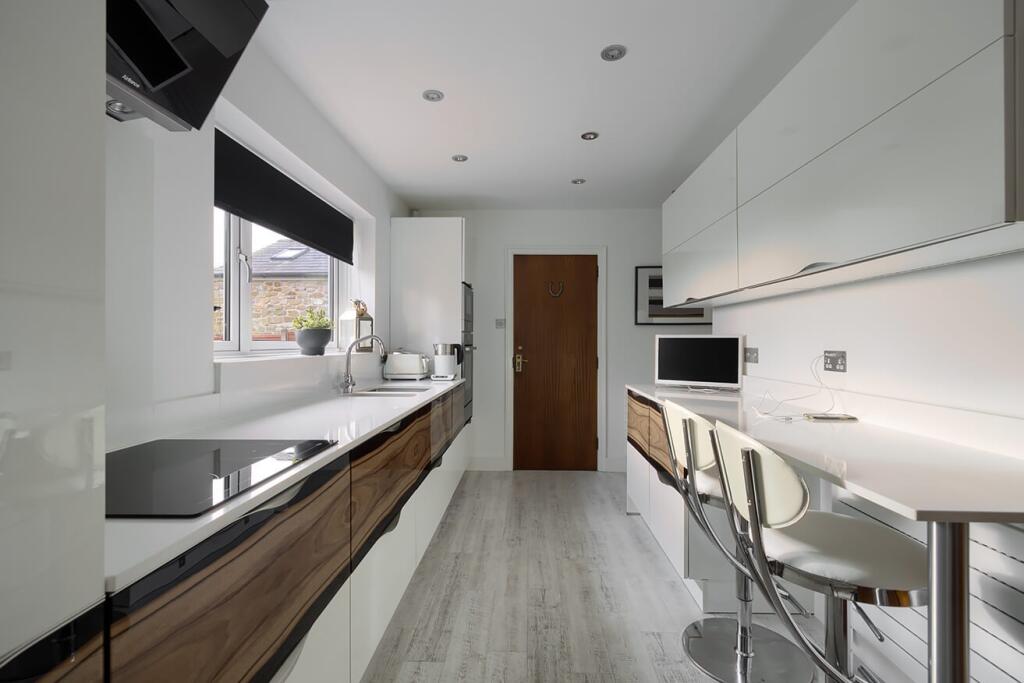 Additional property image - Wheatley Lane Road, Fence, Lancashire, BB12