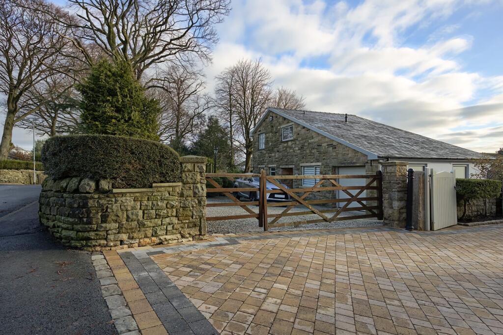 Additional property image - Wheatley Lane Road, Fence, Lancashire, BB12