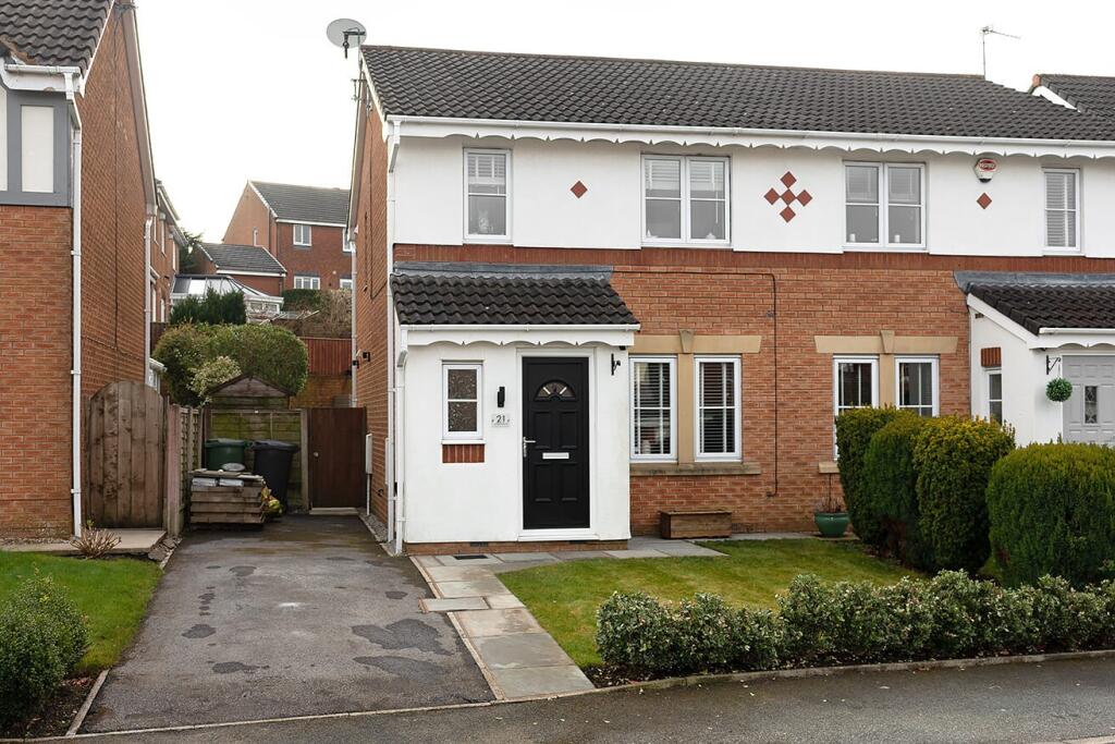 3 bedroom semidetached house for sale in Spring Meadows, Clayton le