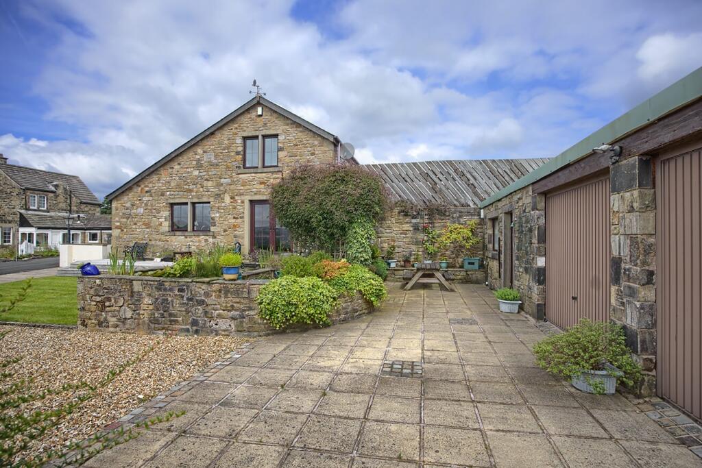 Additional property image - Green Top, New Laund Farm, Greenhead Lane, Fence, Lancashire, BB12