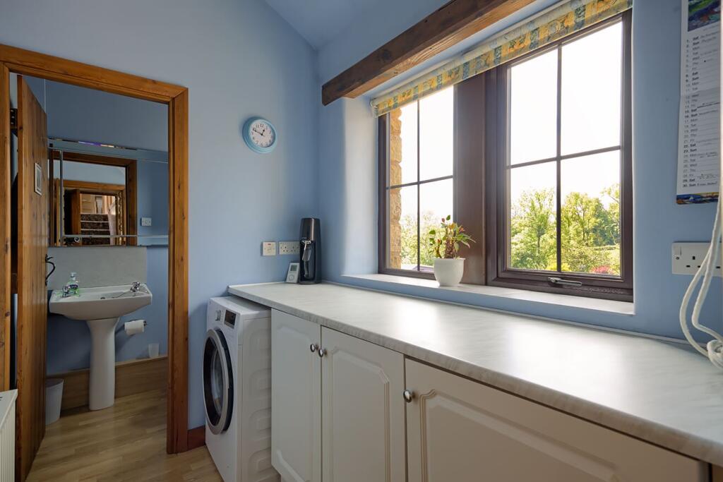 Additional property image - Green Top, New Laund Farm, Greenhead Lane, Fence, Lancashire, BB12