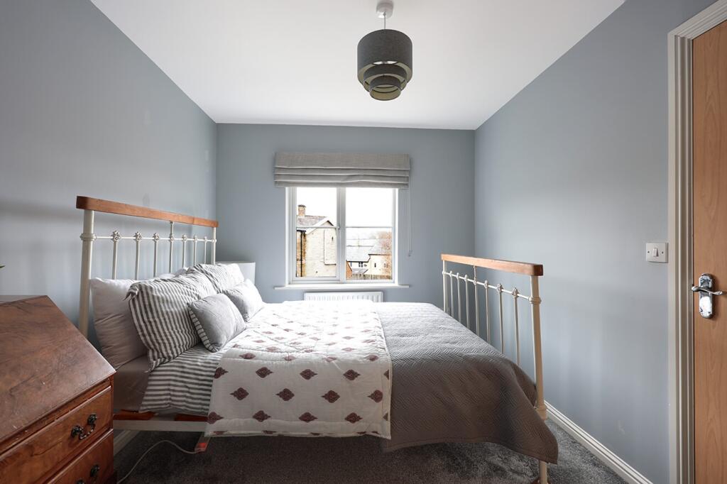 Additional property image - Institute Street, Padiham, Lancashire, BB12