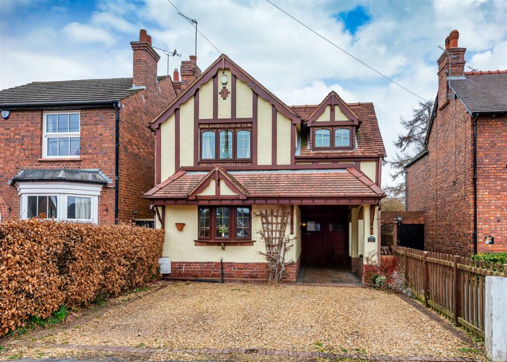 3 bedroom detached house for sale in 25 Walk Lane, Wombourne