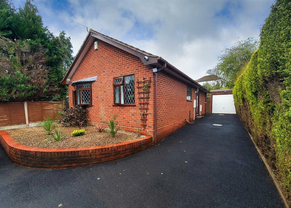 2 bedroom detached bungalow for sale in 10 Planks Lane, Wombourne