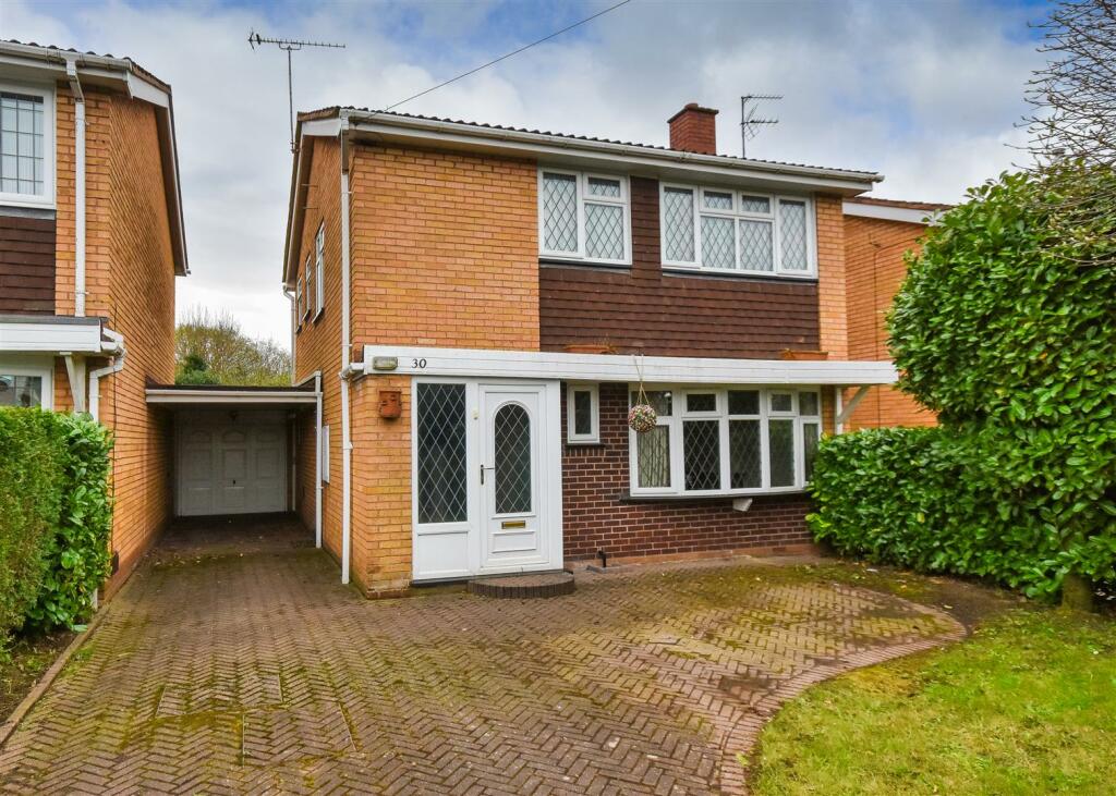 3 bedroom link detached house for sale in 30 Sytch Lane, Wombourne, Wolverhampton, WV5