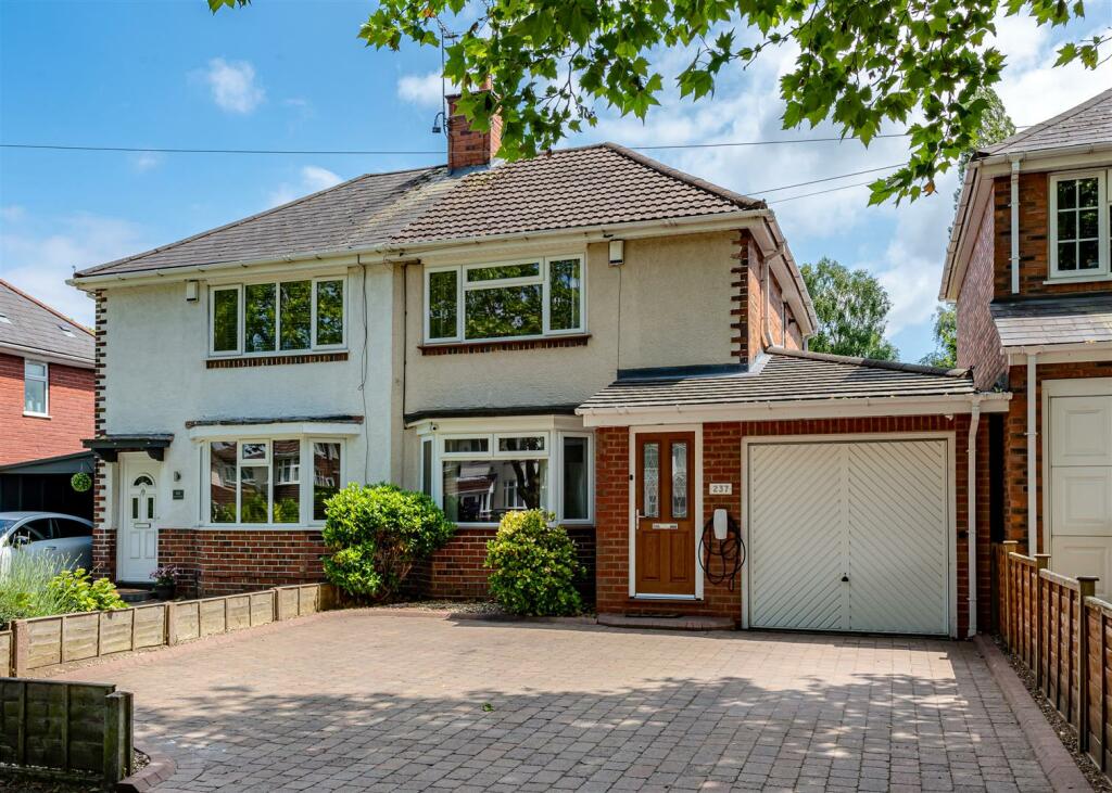 2 bedroom semidetached house for sale in 237 Warstones Road, Penn, Wolverhampton, WV4