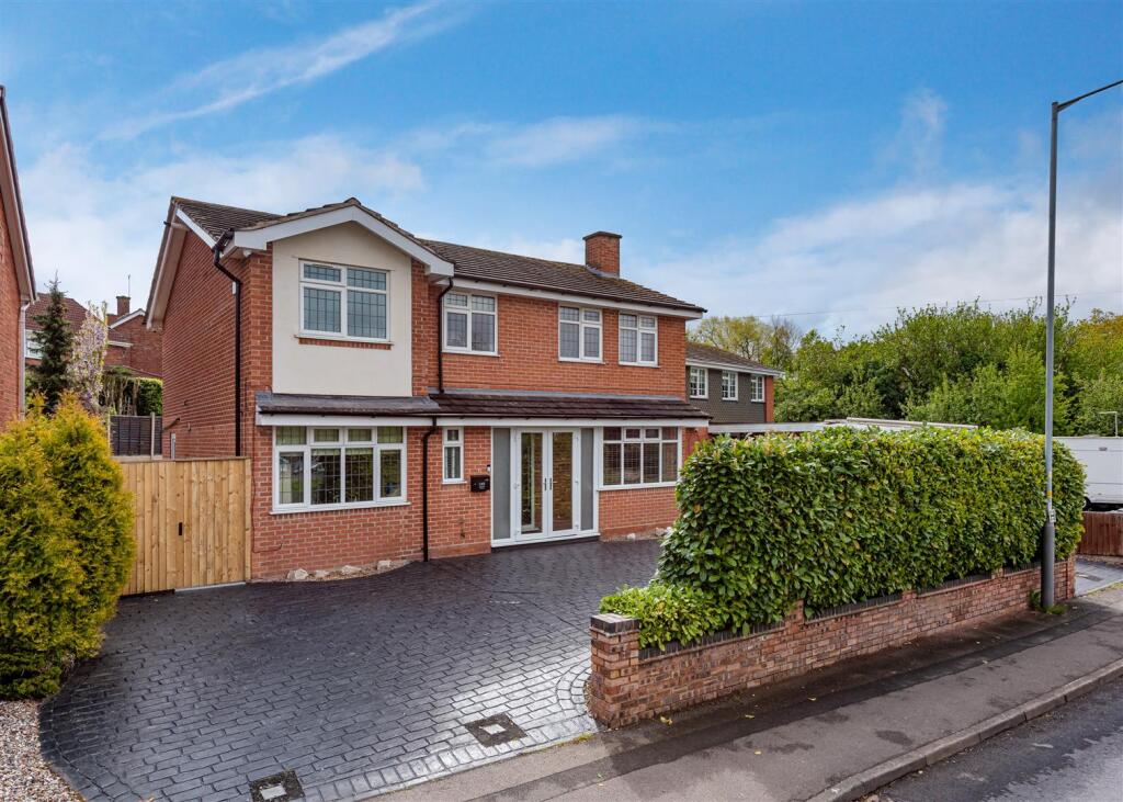 Main image of property: 149 Mount Road, Penn, Wolverhampton