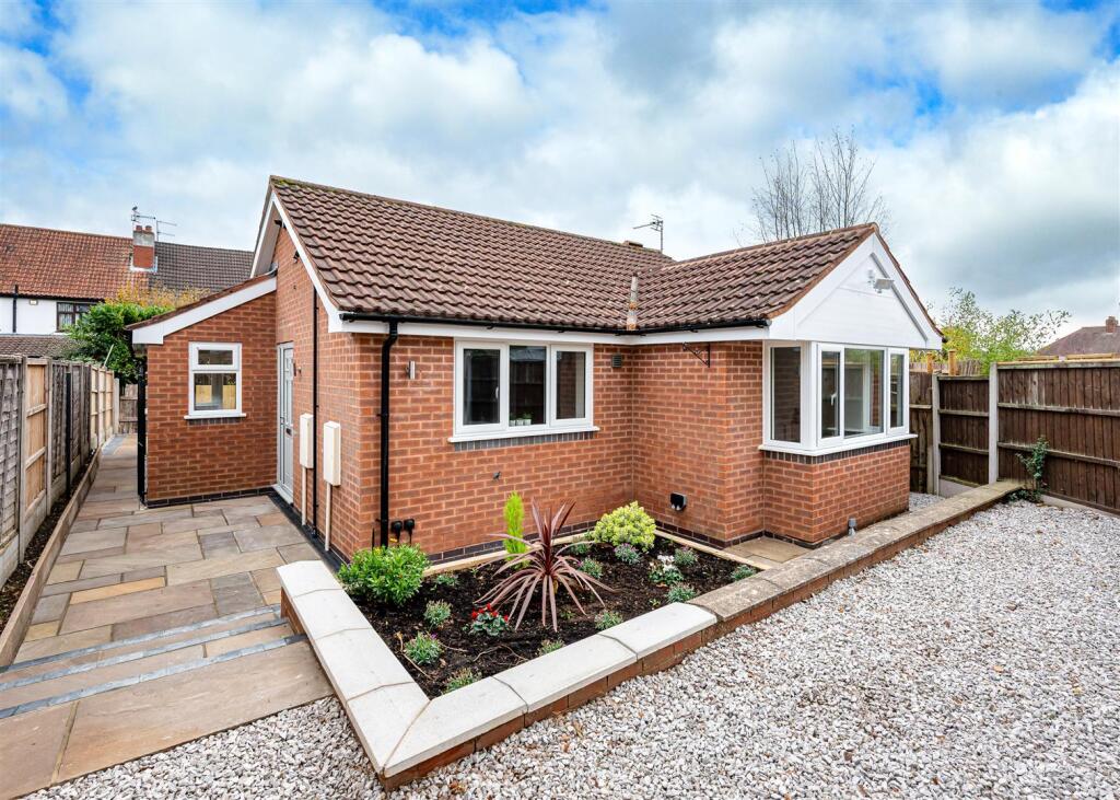 Main image of property: 22a Dawley Road, Kingswinford