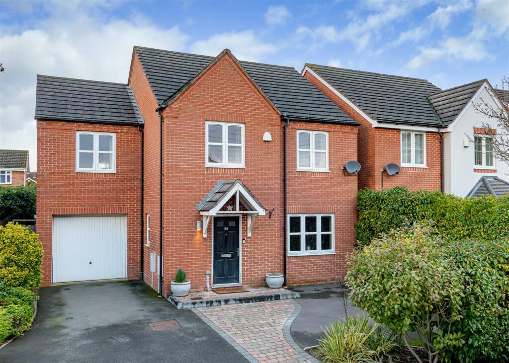 5 bedroom detached house for sale in 80 Brickbridge Lane, Wombourne