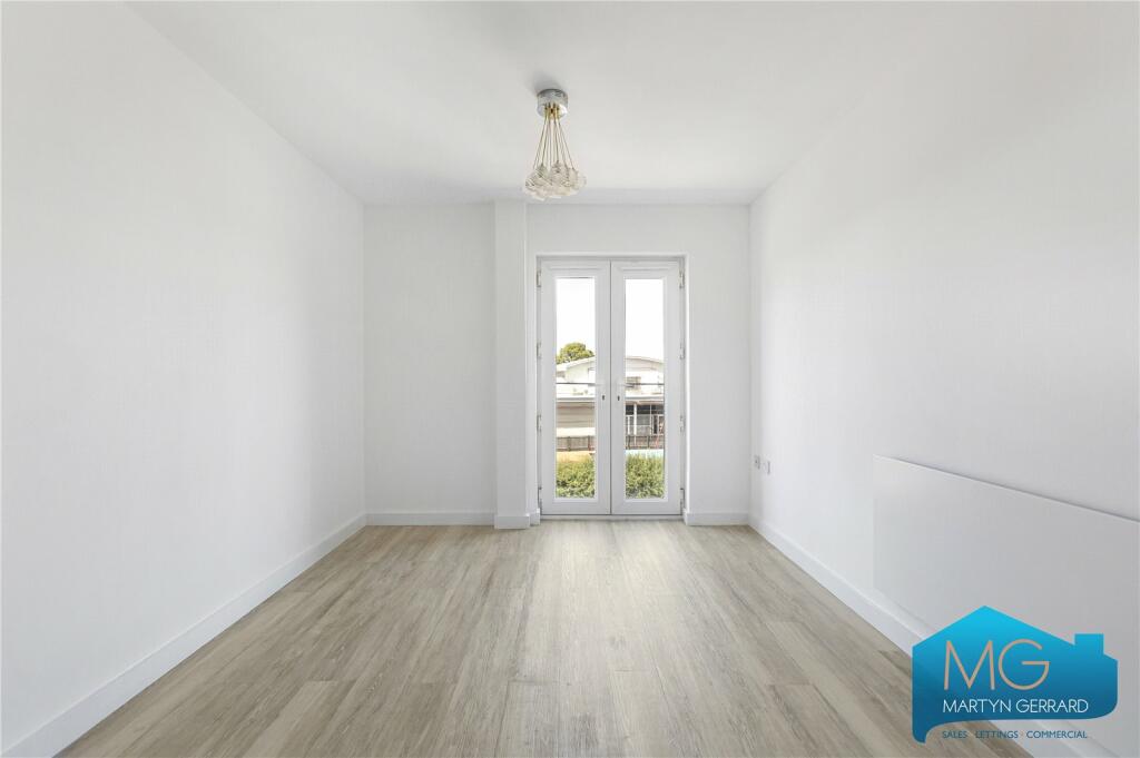 1 bedroom apartment for sale in Mimms Hall Road, Potters Bar