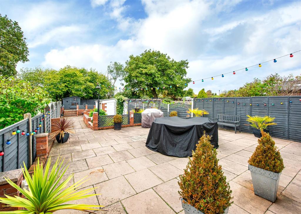 4 bedroom semidetached house for sale in 23 Hinckes Road, Tettenhall