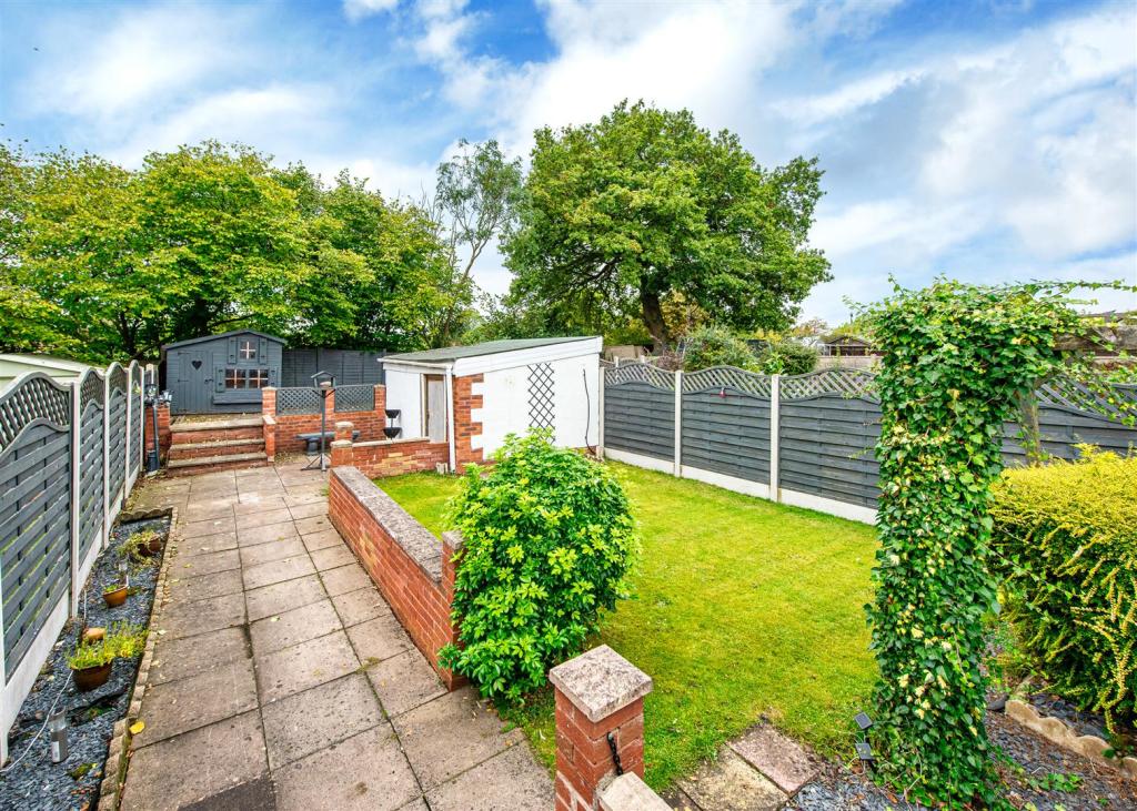 4 bedroom semidetached house for sale in 23 Hinckes Road, Tettenhall