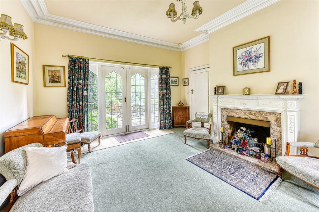 7 bedroom detached house for sale in Cheviot House, 20 Stockwell Road