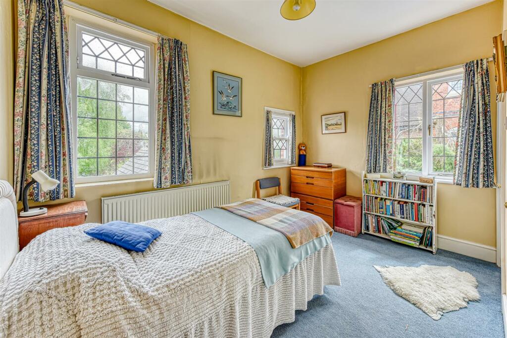 7 bedroom detached house for sale in Cheviot House, 20 Stockwell Road