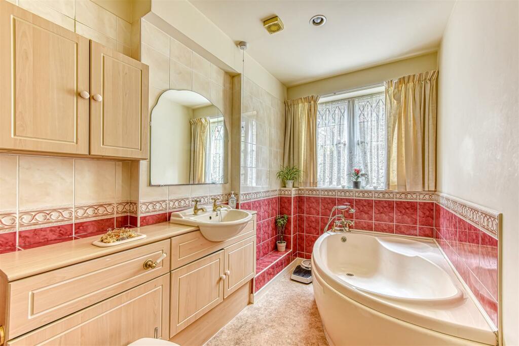 7 bedroom detached house for sale in Cheviot House, 20 Stockwell Road