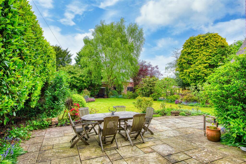 7 bedroom detached house for sale in Cheviot House, 20 Stockwell Road