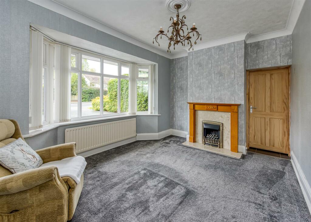 5 bedroom detached house for sale in 94 Codsall Road, Tettenhall
