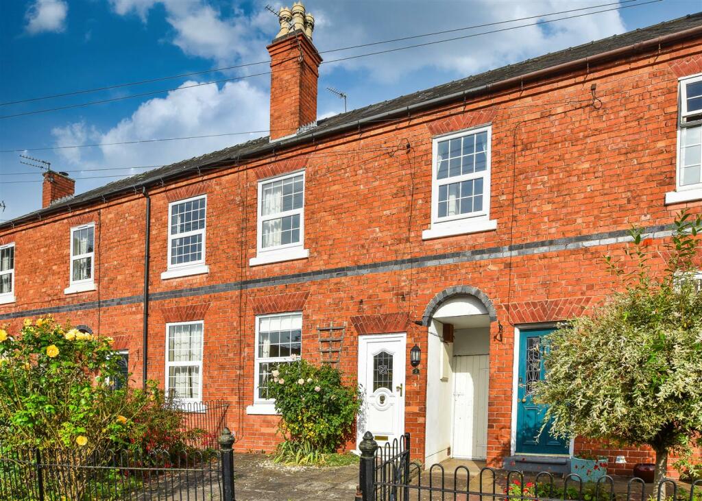 3 bedroom terraced house for sale in 3 Shaw Lane, Albrighton