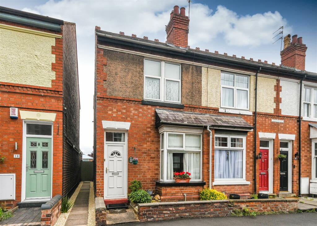 2 bedroom end of terrace house for sale in 16 Mancroft Road, Tettenhall
