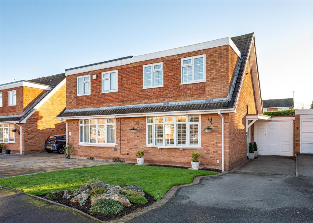 Main image of property: 6 Gorsty Hayes, Codsall, Wolverhampton, WV8 1PY