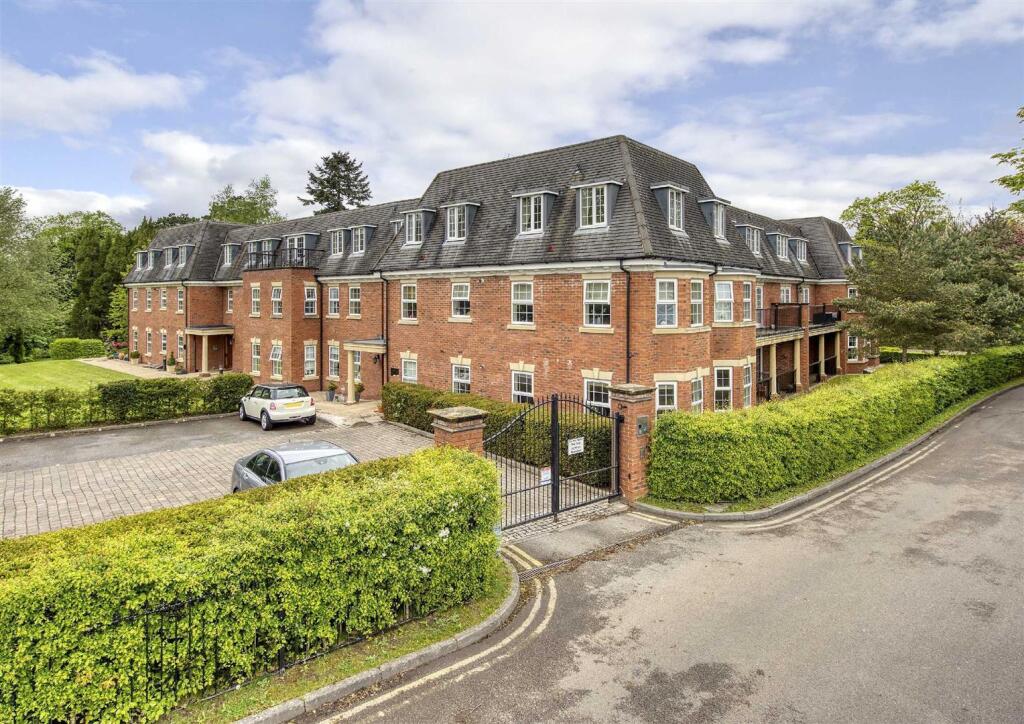 Main image of property: 6 Castlecroft House, Castlecroft