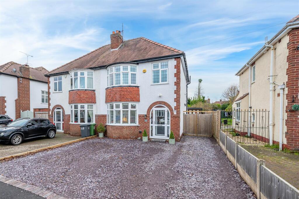 Main image of property: 15 Wychbury Road, Finchfield, Wolverhampton, WV3 8DN