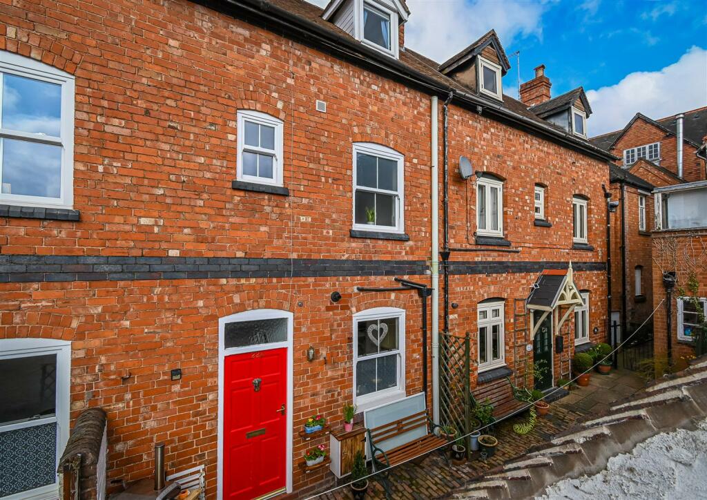 3 bedroom mews property for sale in 22a High Street, Bridgnorth, WV16