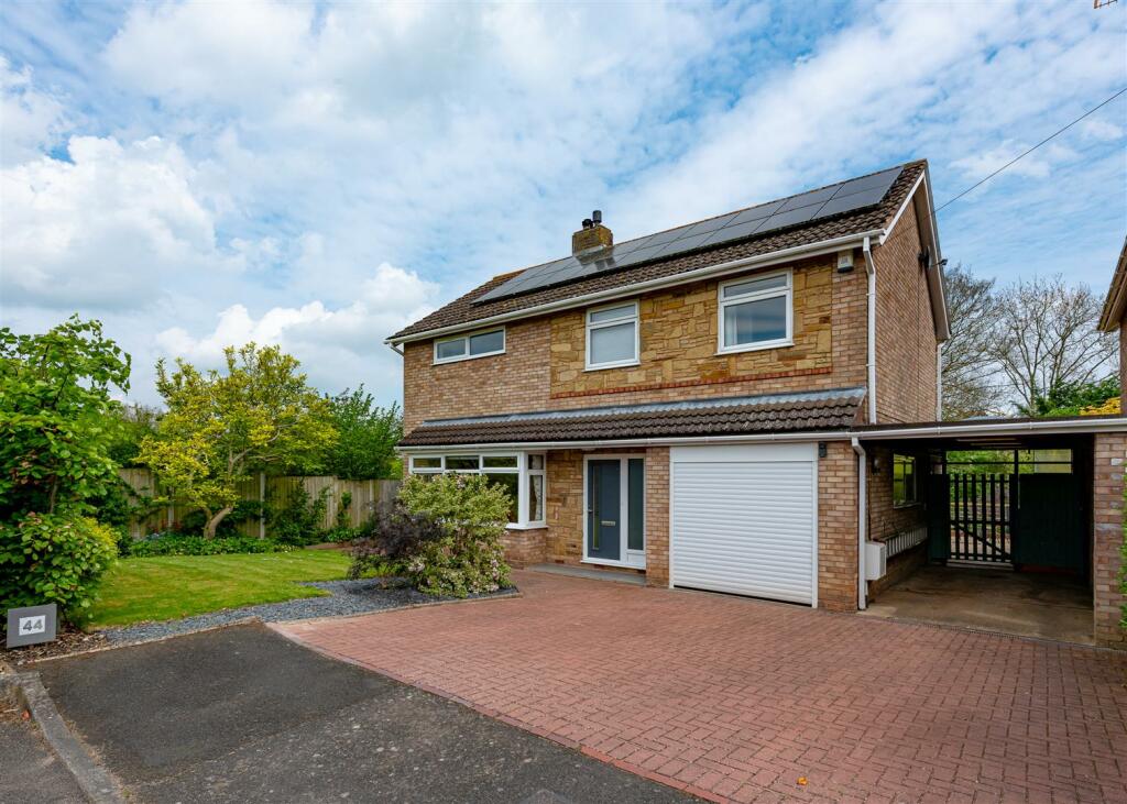 4 bedroom detached house for sale in 44 Romsley View, Alveley