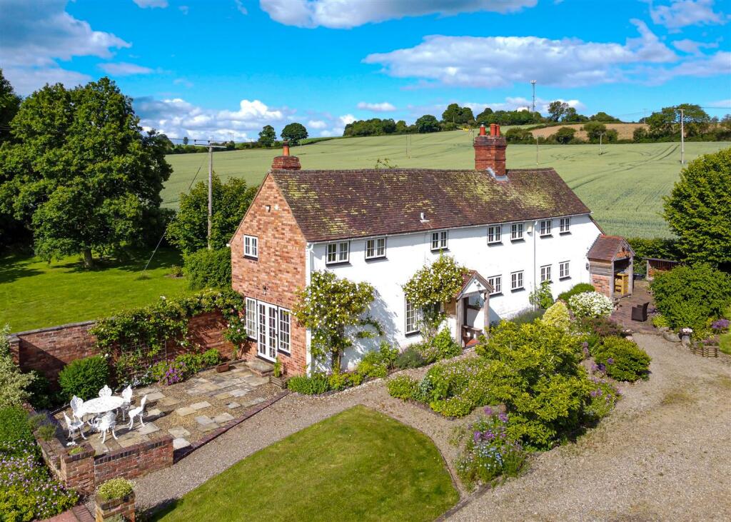 3 bedroom detached house for sale in Footbridge Cottage, Tasley