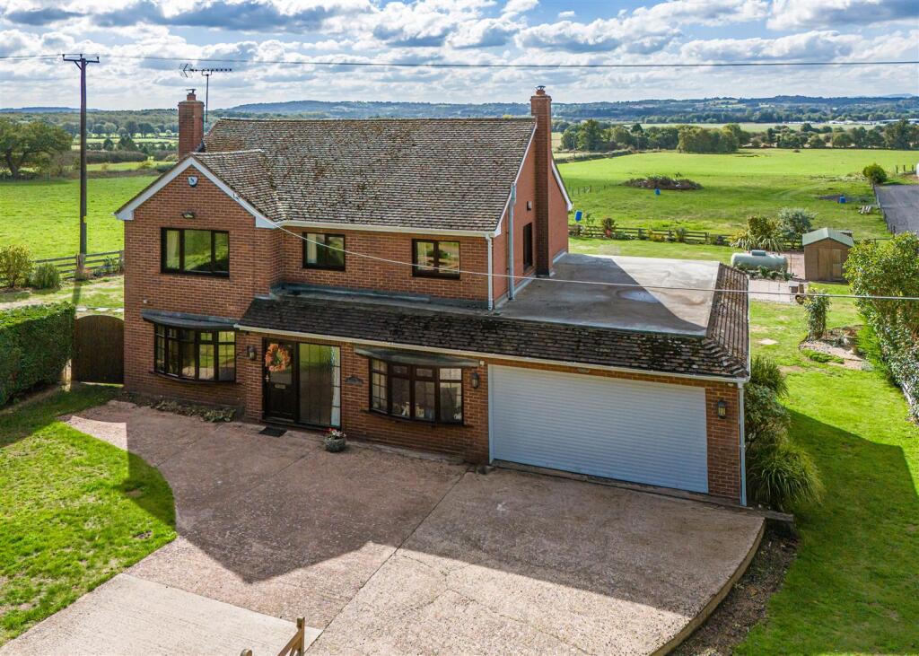 Main image of property: Forest Hills, New Road, Swindon, Dudley