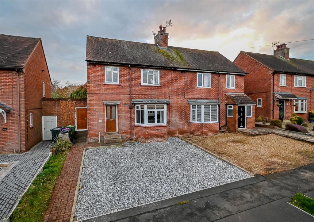 Main image of property: 122 Victoria Road, Bridgnorth