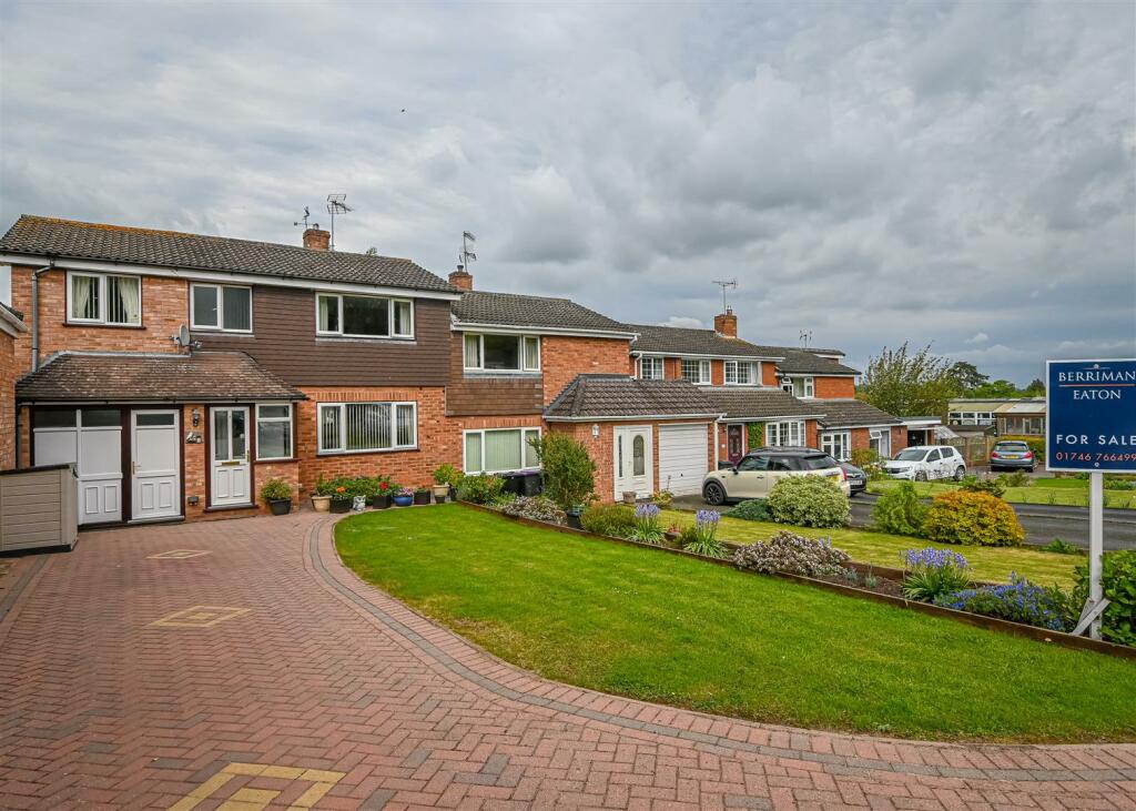 4 bedroom semidetached house for sale in 27 Castlefields, Bridgnorth, WV16