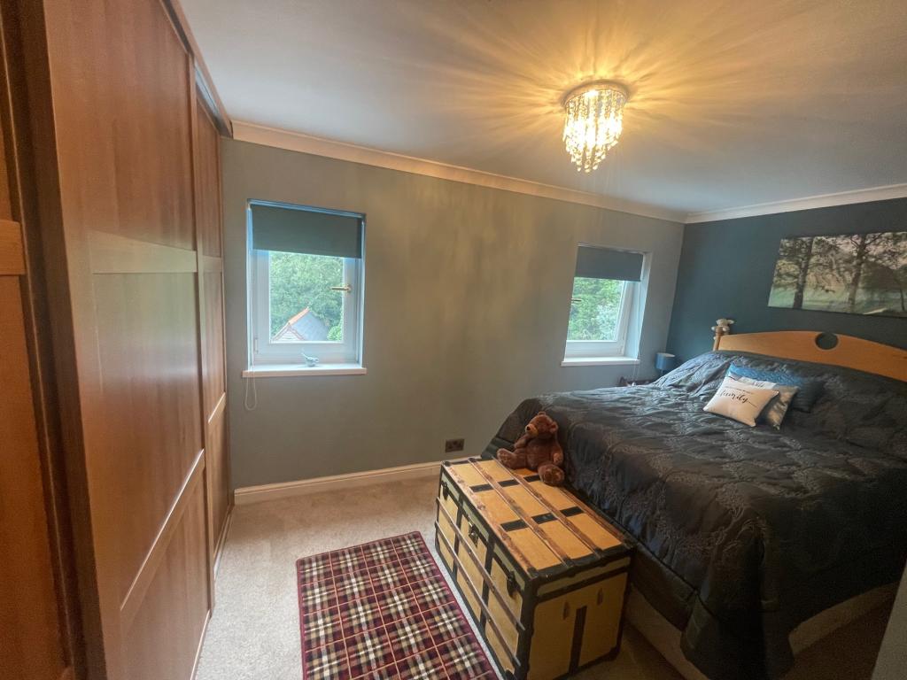 2 bedroom end of terrace house for sale in The Highway, New Inn